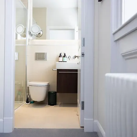 Joivy Splendid Apartment In New Town Edinburgh Exterior photo